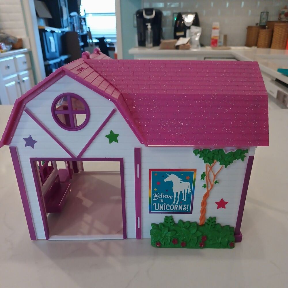 Breyer Stablemates Size Unicorn Magic Sparkle Playset #59220 Unicorns & Barn